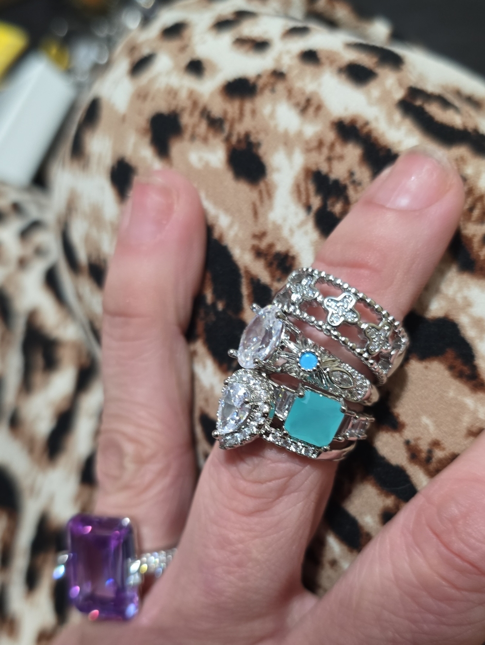 Assorted Costume Jewelry Rings - Picture 6 of 6